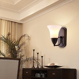 Apliques de pared con luz ambiental de estilo rústico Lodge con acabado en óxido negro para protección ocular.