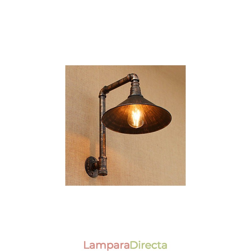 Aplique de pared rústico de latón antiguo estilo campestre para iluminación ambiental.