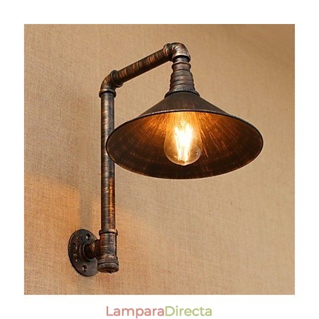 Aplique de pared rústico de latón antiguo estilo campestre para iluminación ambiental. Aplique de pared rústico de latón antiguo estilo campestre para iluminación ambiental.