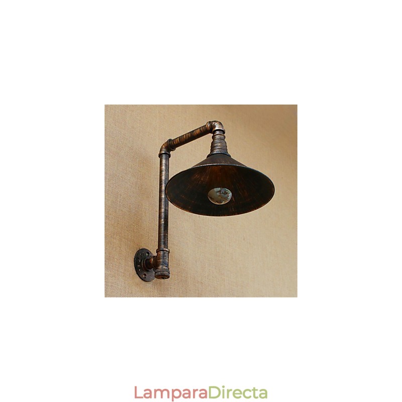 Aplique de pared rústico de latón antiguo estilo campestre para iluminación ambiental.