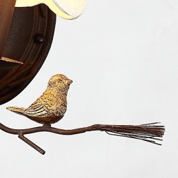 Lámpara de pared de metal vintage de América del Norte con pájaro de resina y piña, ideal para la sala de estar y el comedor.