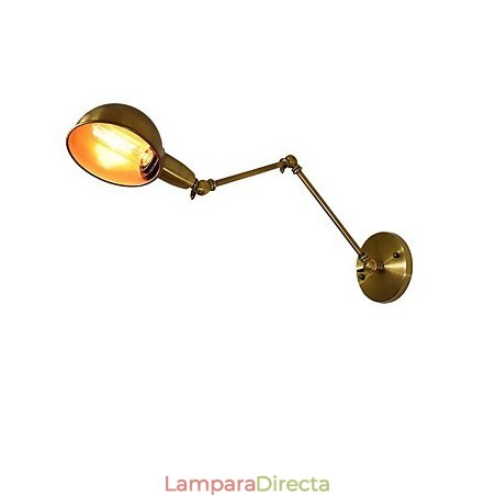 Lámpara de pared rústica tradicional clásica de latón antiguo para iluminación empotrada. Lámpara de pared rústica tradicional clásica de latón antiguo para iluminación empotrada.