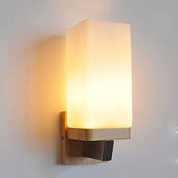 Apliques de pared modernos y contemporáneos para iluminación ascendente.