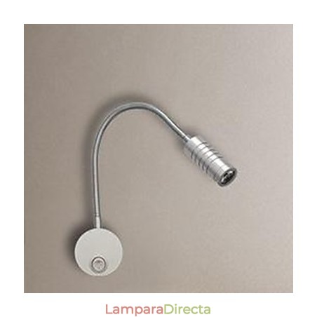 La lámpara de pared de la cabecera de la cama está iluminada por la lámpara de lectura ligera. La lámpara de pared de la cabecera de la cama está iluminada por la lámpara de lectura ligera.