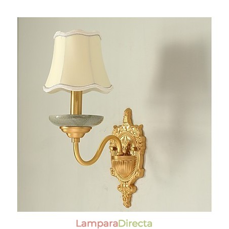 Aplique de pared de latón clásico, tradicional y de estilo campestre, ideal para iluminar desde arriba en estilo mini. Aplique de pared de latón clásico, tradicional y de estilo campestre, ideal para iluminar desde arriba en estilo mini.