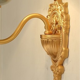 Aplique de pared de latón clásico, tradicional y de estilo campestre, ideal para iluminar desde arriba en estilo mini.
