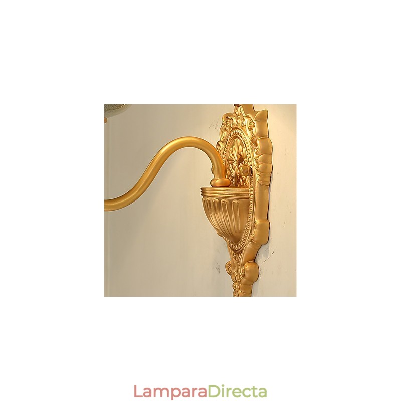 Aplique de pared de latón clásico, tradicional y de estilo campestre, ideal para iluminar desde arriba en estilo mini.