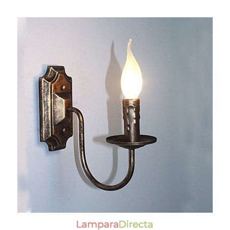 Lámpara de pared antigua con forma de vela, sencilla, para pasillo y balcón. Lámpara de pared antigua con forma de vela, sencilla, para pasillo y balcón.