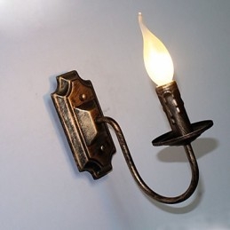 Lámpara de pared antigua con forma de vela, sencilla, para pasillo y balcón.