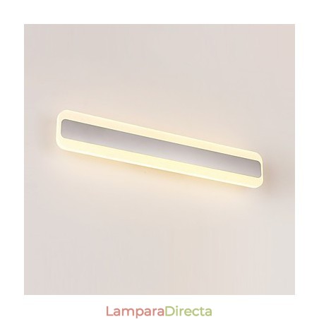 Lámpara de pared moderna y contemporánea integrada en cromo para iluminación ambiental de baño. Lámpara de pared moderna y contemporánea integrada en cromo para iluminación ambiental de baño.