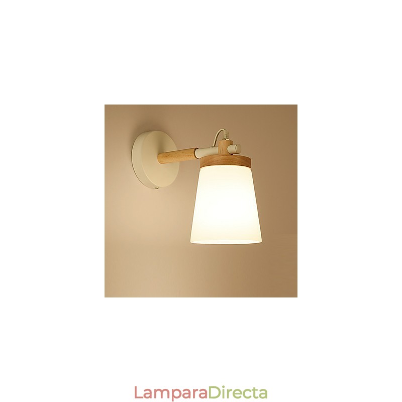 Lámpara de pared con pantalla de vidrio y base de metal que ofrece luz ambiental. Apliques de pared.