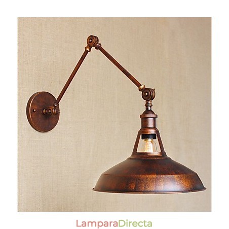 Aplique de pared plegable retráctil nostálgico industrial retro de brazo largo con aspecto oxidado. Aplique de pared plegable retráctil nostálgico industrial retro de brazo largo con aspecto oxidado.