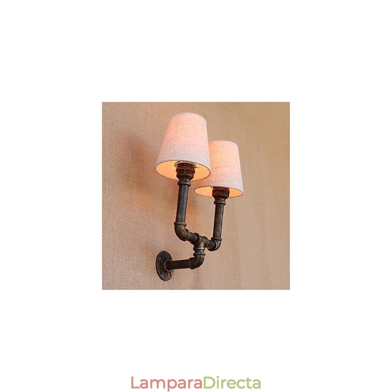 Aplique de pared de latón rústico Lodge para iluminación ambiental.