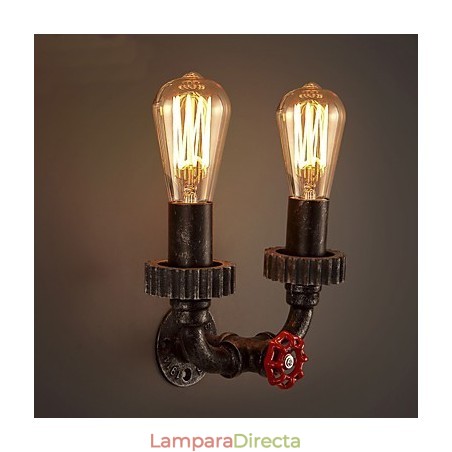 Lámparas de pared de metal industriales vintage de 2 cabezales para decoración de restaurantes, cafeterías y bares. Lámparas de pared de metal industriales vintage de 2 cabezales para decoración de restaurantes, cafeterías y bares.