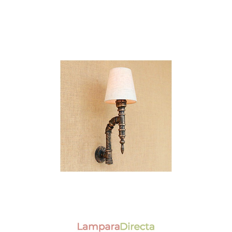 Aplique de pared rústico de latón antiguo estilo campestre para iluminación ambiental.