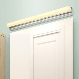 Lámpara de pared moderna y contemporánea integrada en cromo para iluminación ambiental de baño.