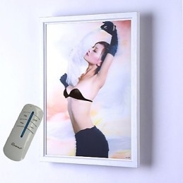 Pintura contemporánea moderna integrada para apliques de pared con luz ambiental.