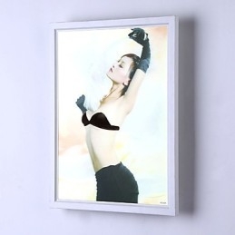 Pintura contemporánea moderna integrada para apliques de pared con luz ambiental.