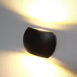 Apliques de pared con luz ambiental, acabado en óxido negro, estilo campestre moderno y contemporáneo.