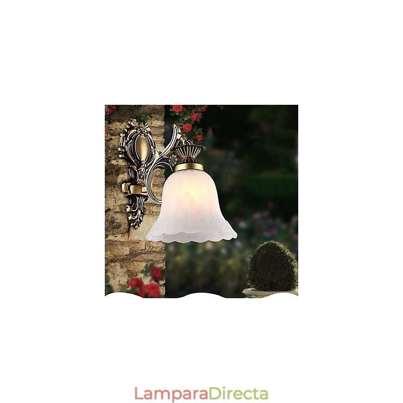 Pintura contemporánea moderna para apliques de pared con luz descendente.