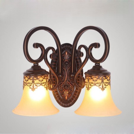 Apliques de pared modernos y contemporáneos con acabado galvanizado para iluminación ambiental. Apliques de pared modernos y contemporáneos con acabado galvanizado para iluminación ambiental.