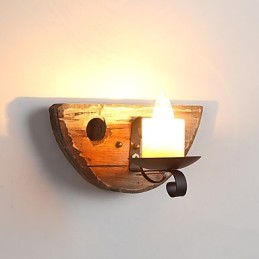 Apliques de pared de estilo mini con pintura rústica tipo cabaña.