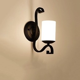 Pintura contemporánea moderna para apliques de pared con luz ambiental.