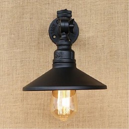 Apliques de pared con luz ambiental de estilo rústico tipo cabaña.