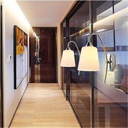 Lámpara de pared minimalista moderna de cristal para mesita de noche, pasillo o habitación de hotel.