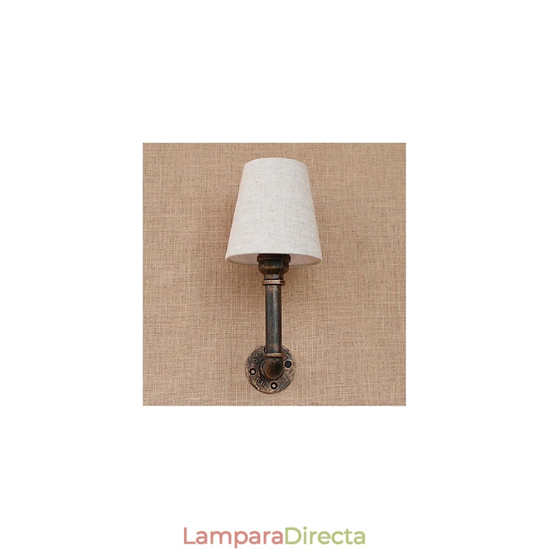 Aplique de pared de latón rústico Lodge para iluminación ambiental.