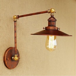 Aplique de pared plegable retráctil nostálgico industrial retro de brazo largo con aspecto oxidado.