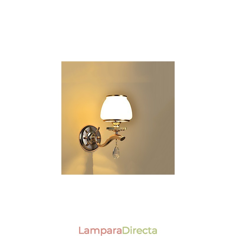 Apliques de pared con iluminación ambiental de cristal, modernos y contemporáneos, con acabado galvanizado.