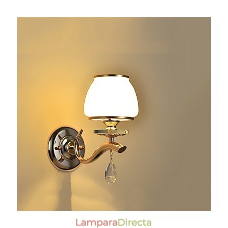 Apliques de pared con iluminación ambiental de cristal, modernos y contemporáneos, con acabado galvanizado. Apliques de pared con iluminación ambiental de cristal, modernos y contemporáneos, con acabado galvanizado.