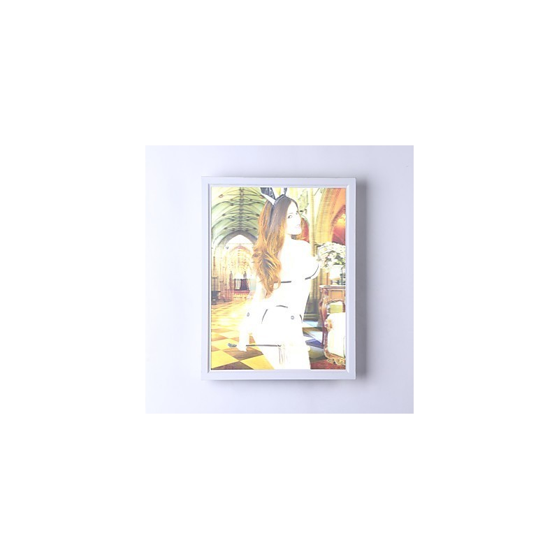 Pintura contemporánea moderna integrada para apliques de pared con luz ambiental.