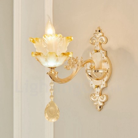 Apliques de pared de lujo de metal para interiores, estilo clásico tradicional, para sala de estar, comedor y dormitorio. Apliques de pared de lujo de metal para interiores, estilo clásico tradicional, para sala de estar, comedor y dormitorio.
