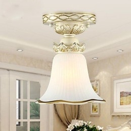 Lámpara de cúpula de resina de tipo europeo con luz de cúpula absorbente.