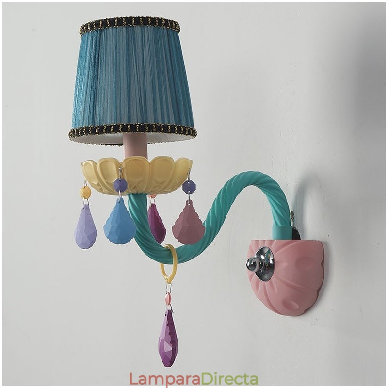 Lámpara de pared de cristal retro con forma de vela Macaron de 1 luz y múltiples cristales para habitación infantil.