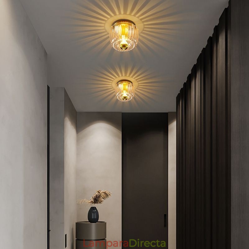 Iluminación de pared moderna con pantalla de vidrio transparente, aplique de pared cepillado.