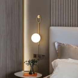 Aplique de pared moderno con forma de globo y cristal dorado cepillado