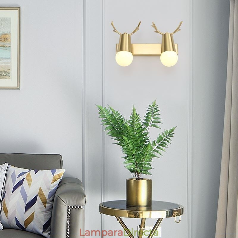 Lámpara de pared nórdica de latón con espejo y luz frontal