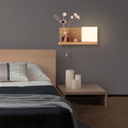 Lámpara de pared nórdica de madera con pantalla de cristal