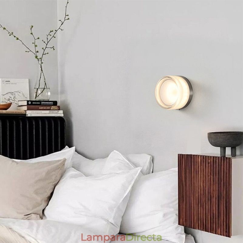 Aplique de pared moderno minimalista de acrílico de un solo cabezal redondo de hierro forjado, aplique de pared pequeño