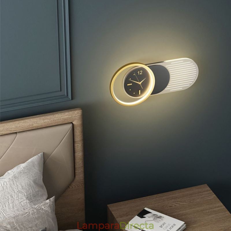 Lámpara de pared moderna minimalista de acrílico y hierro forjado con reloj.