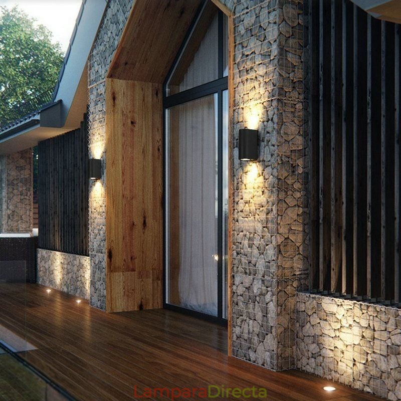 Lámpara de pared moderna y sencilla de aluminio para interiores.