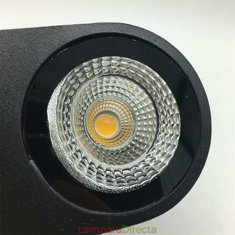 Lámpara de pared moderna y sencilla de aluminio para interiores.