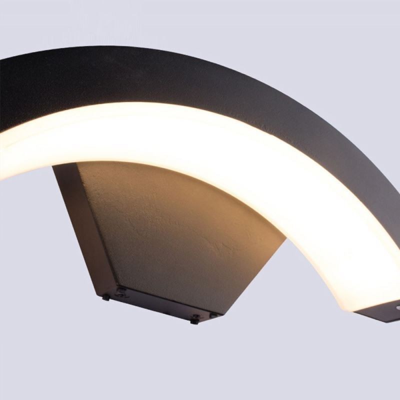 Lámpara minimalista de aluminio para jardín, luz de pared en forma de media luna, resistente al agua