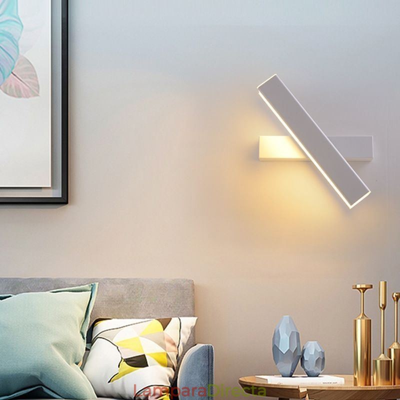 Lámpara de pared giratoria para mesita de noche, de aluminio.