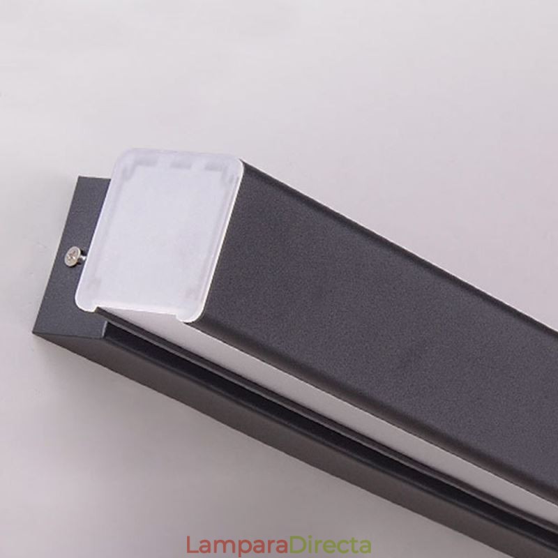 Lámpara de pared giratoria para mesita de noche, de aluminio.