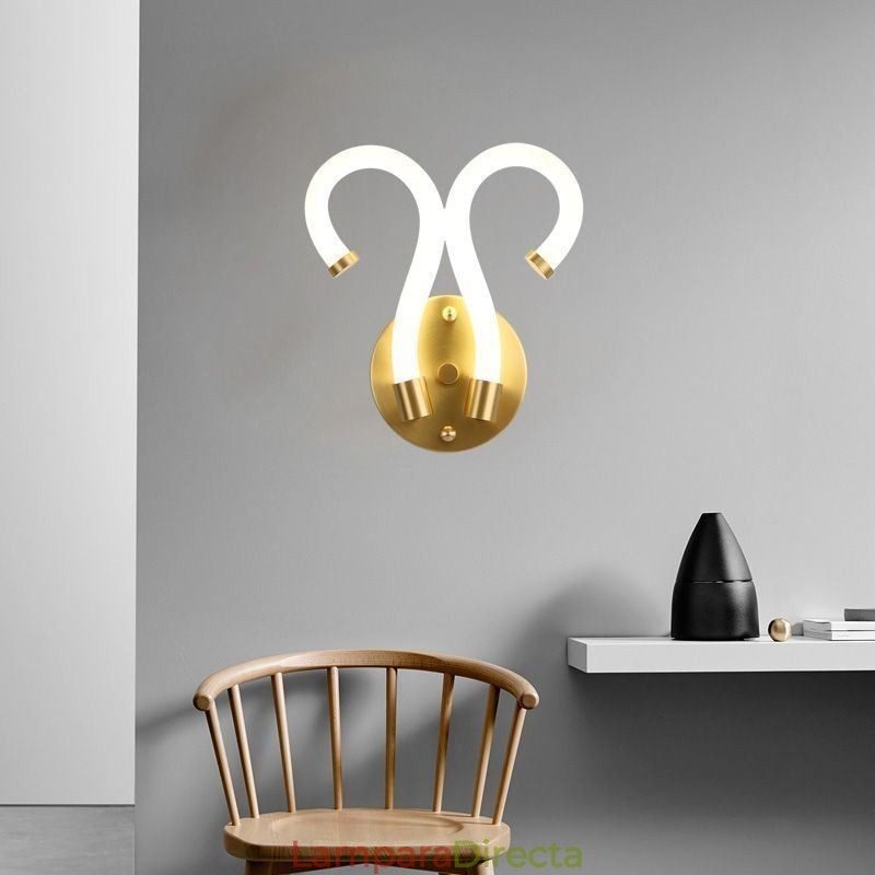 Lámpara de pared moderna con diseño creativo de cuerno de oveja de cobre, 2 luces