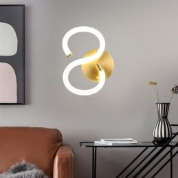 Lámpara de pared con letras del alfabeto